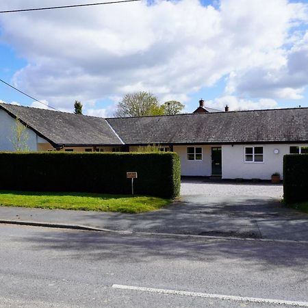 The Old Vicarage Self-Contained Apartments North Lydbury Екстериор снимка