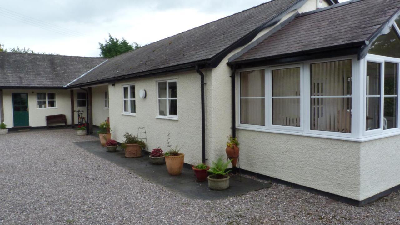 The Old Vicarage Self-Contained Apartments North Lydbury Екстериор снимка