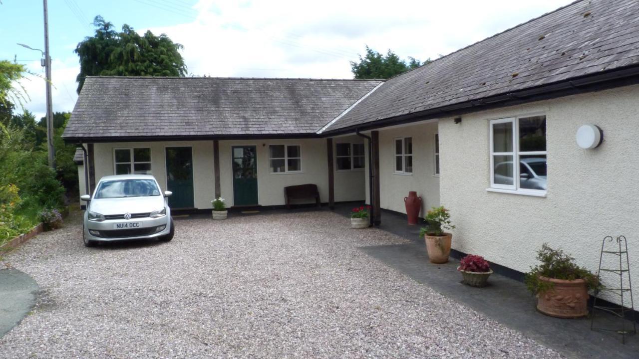 The Old Vicarage Self-Contained Apartments North Lydbury Екстериор снимка