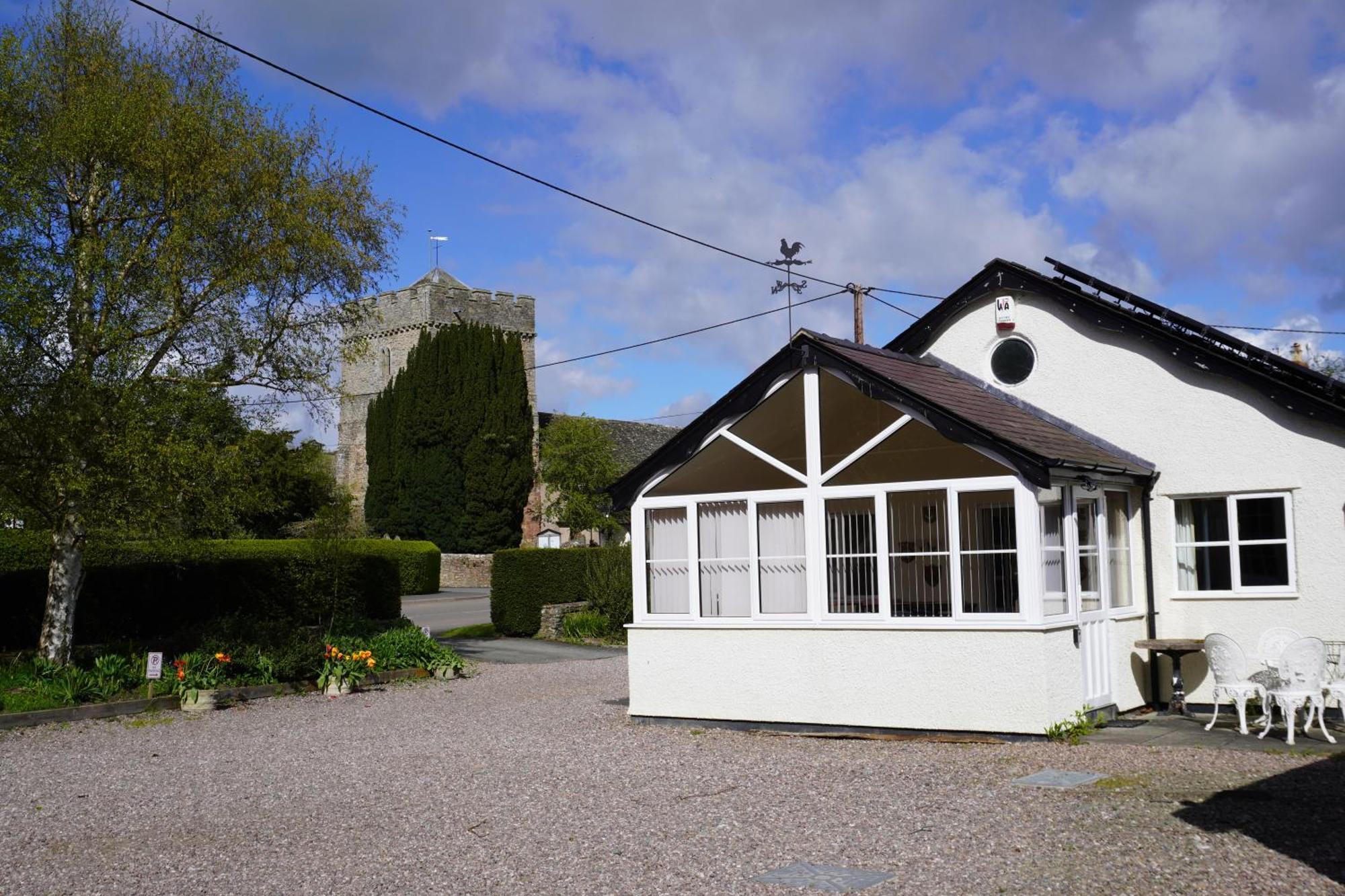 The Old Vicarage Self-Contained Apartments North Lydbury Екстериор снимка