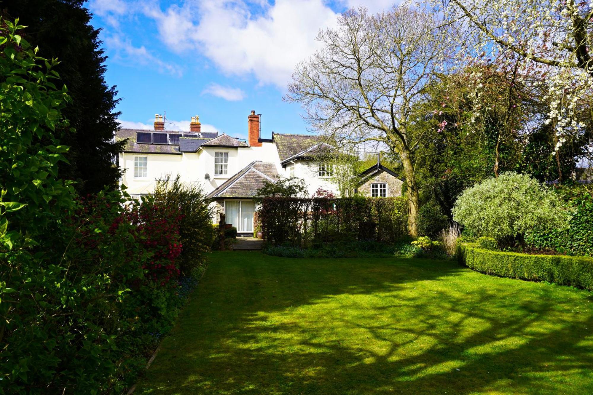 The Old Vicarage Self-Contained Apartments North Lydbury Екстериор снимка